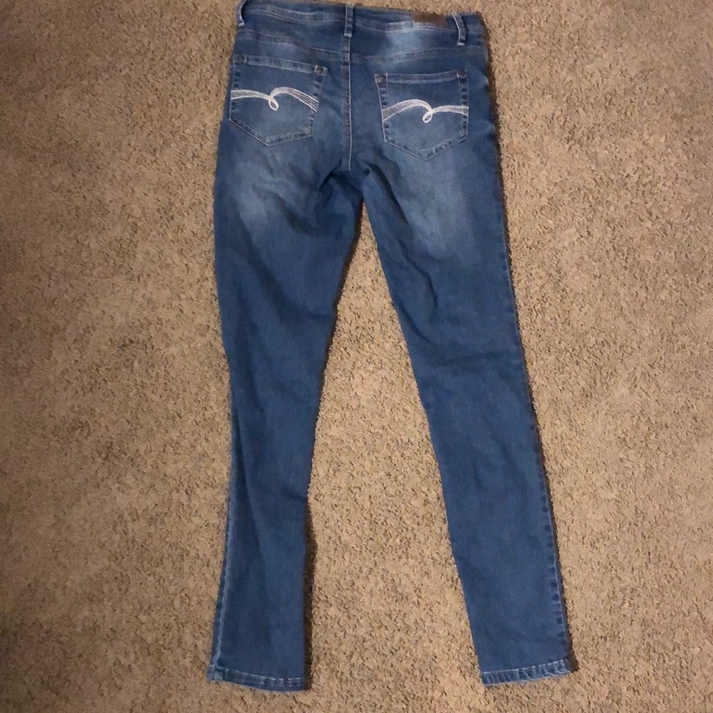 Jeans - Picture 2 of 3